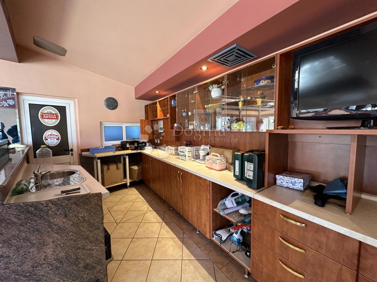 Casa Centar, Gospić, 550m2