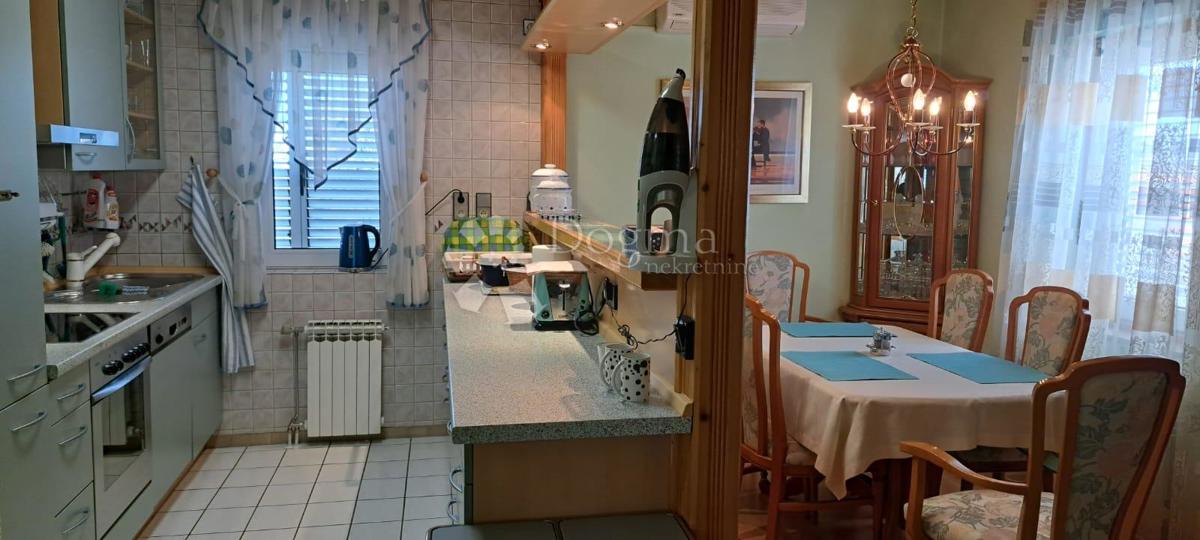 Casa Centar, Gospić, 550m2