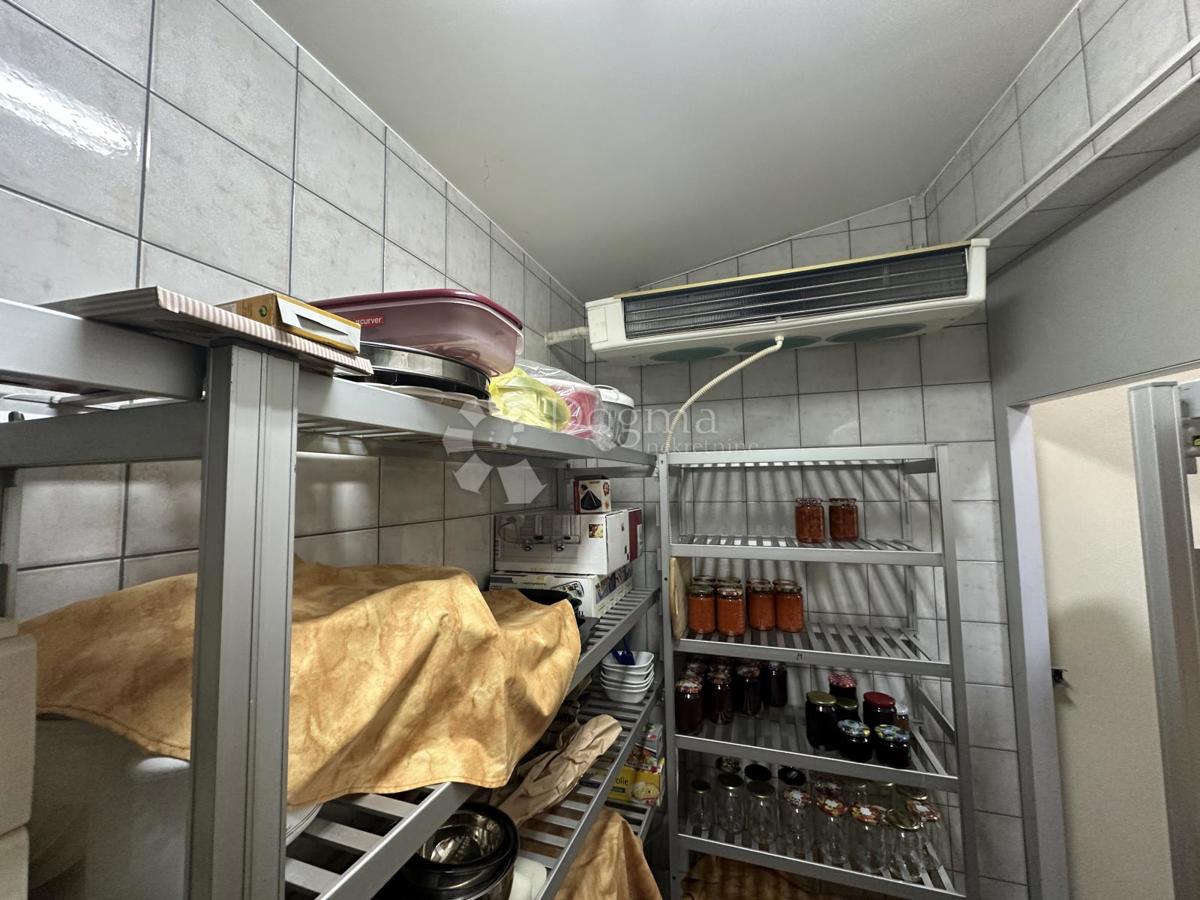 Casa Centar, Gospić, 550m2