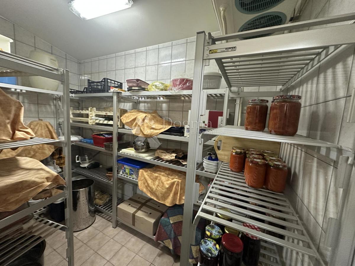 Casa Centar, Gospić, 550m2