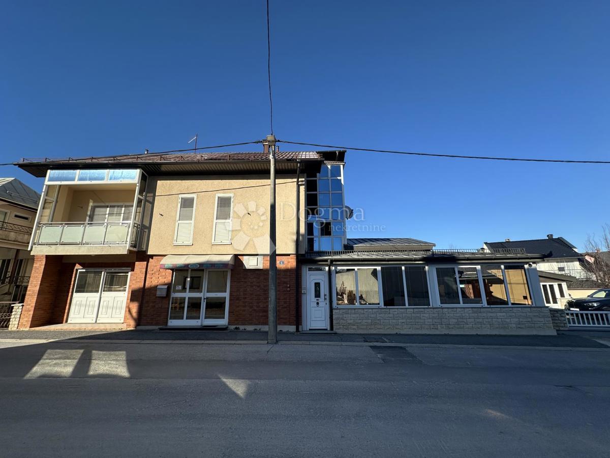 Casa Centar, Gospić, 550m2