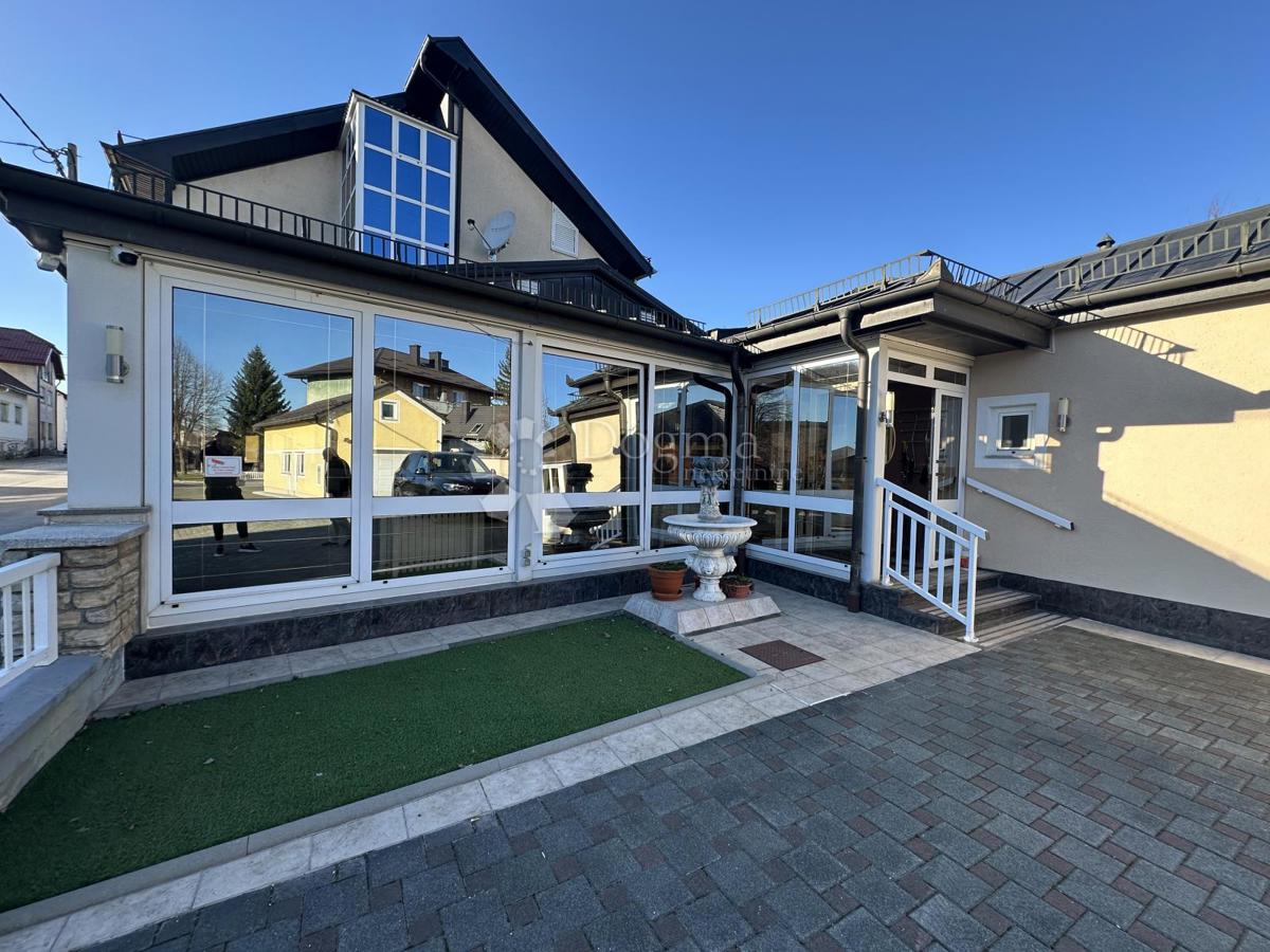 Casa Centar, Gospić, 550m2