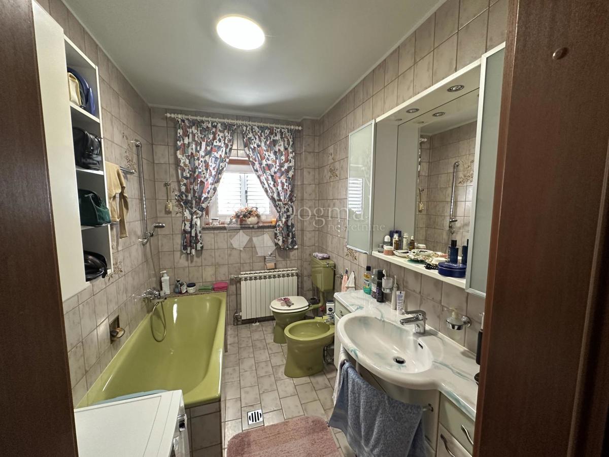 Casa Centar, Gospić, 550m2