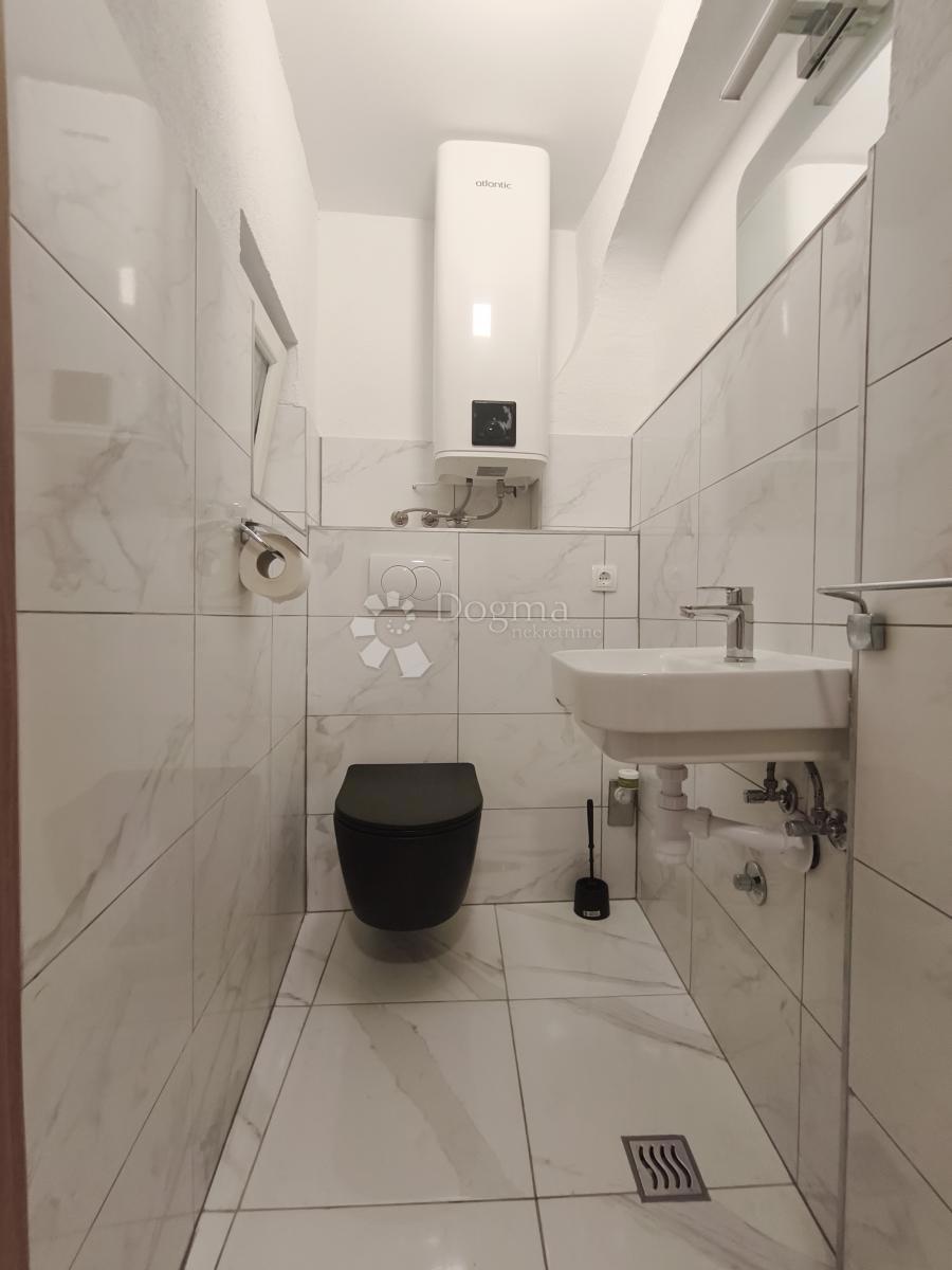 Allogio Varoš, Split, 27m2