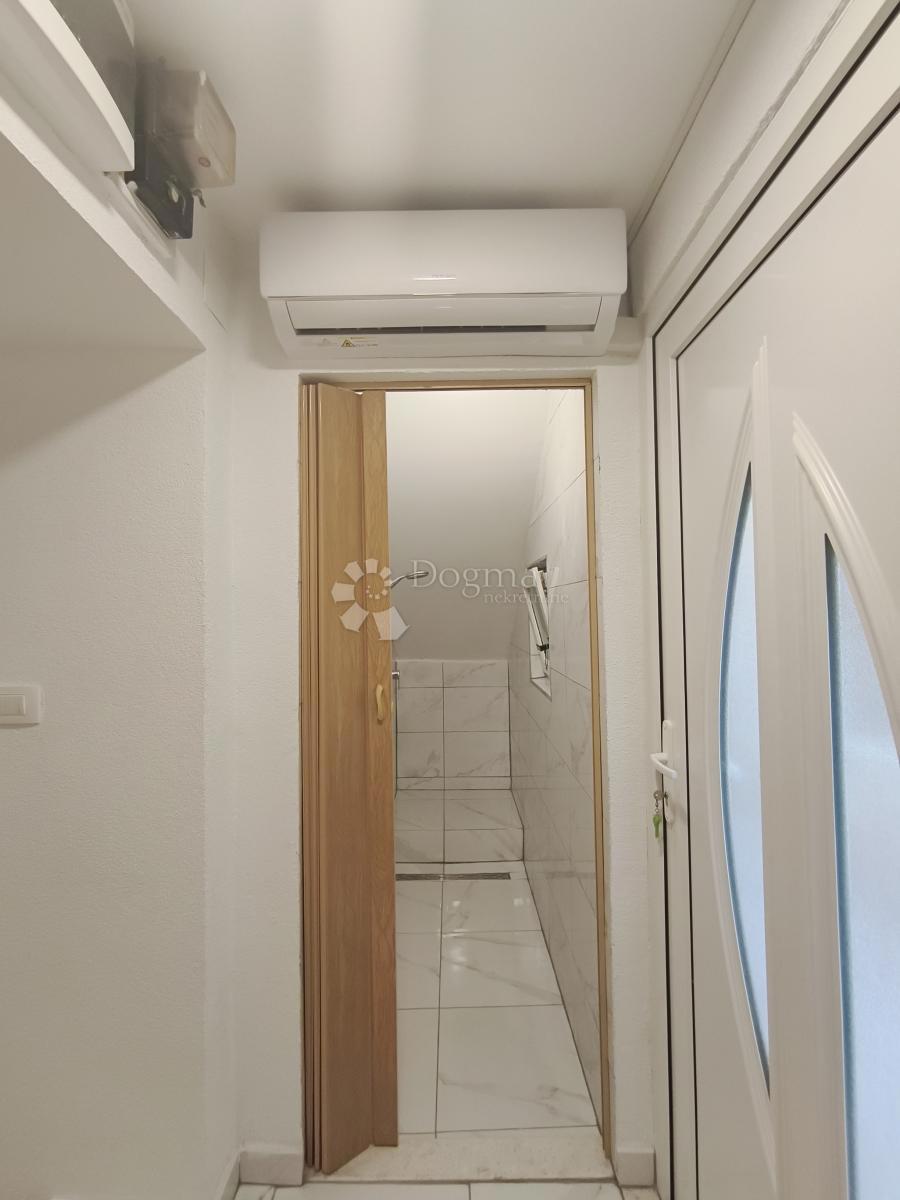 Allogio Varoš, Split, 27m2