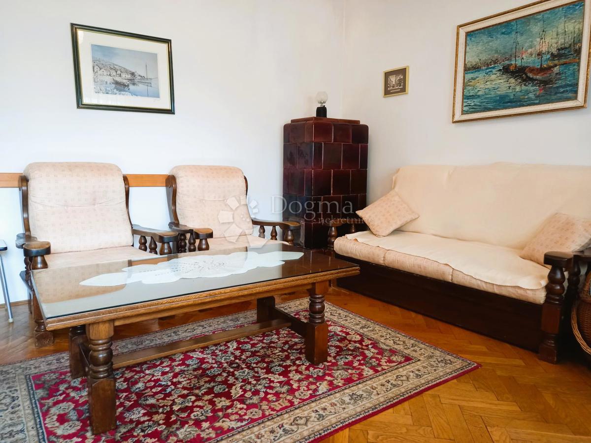 Rijeka, Pećine, 120 m dalla spiaggia