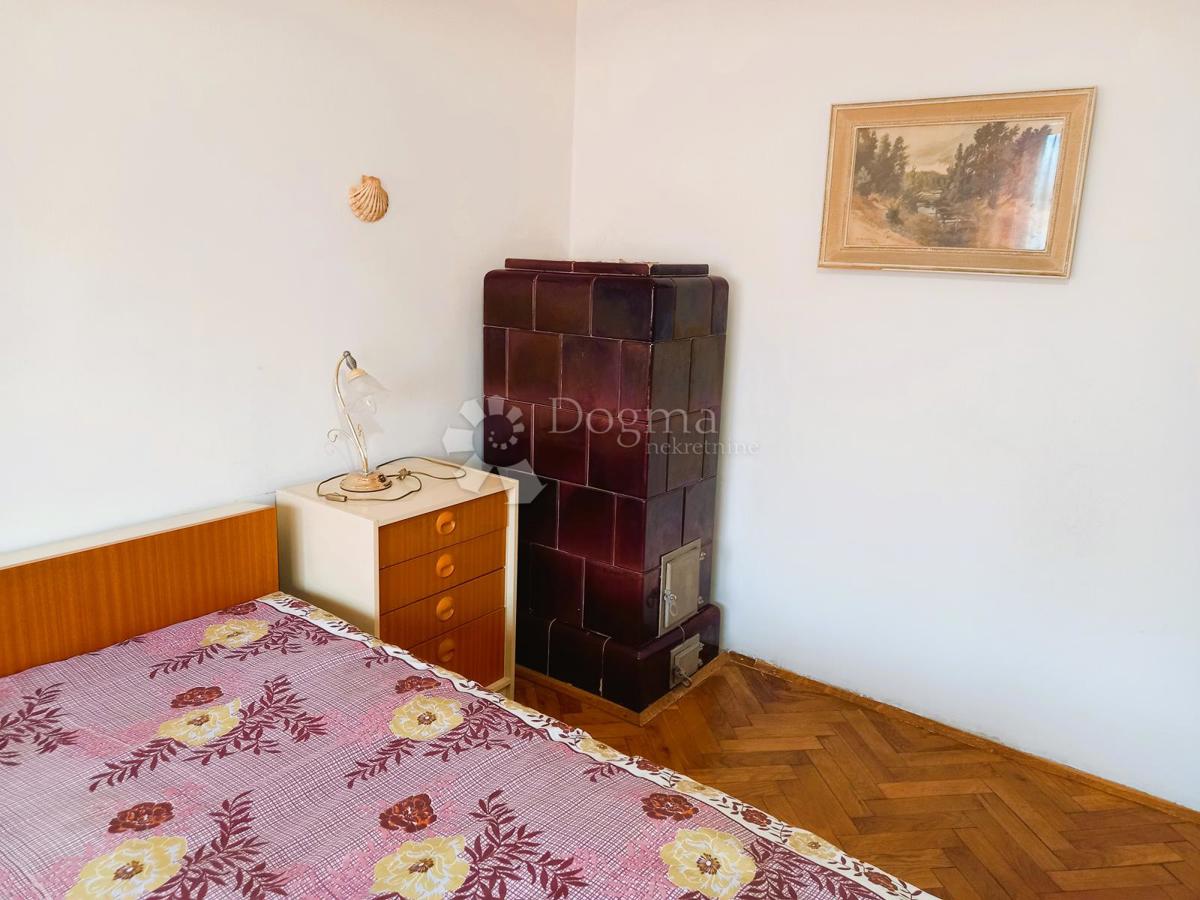 Rijeka, Pećine, 120 m dalla spiaggia