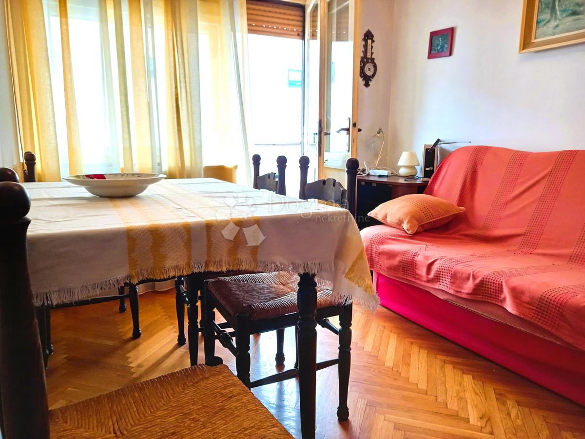 Rijeka, Pećine, 120 m dalla spiaggia