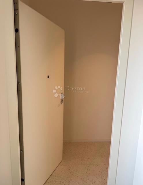 Allogio Vojak, Rijeka, 97m2