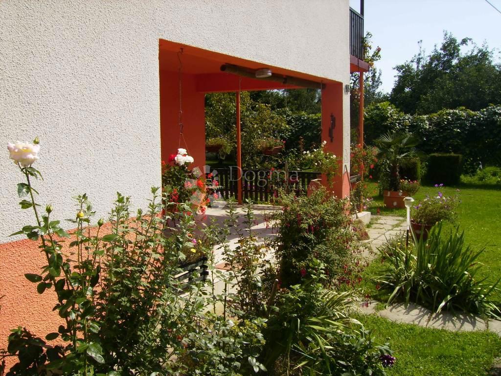 Casa Krivaj, Lipovljani, 120m2