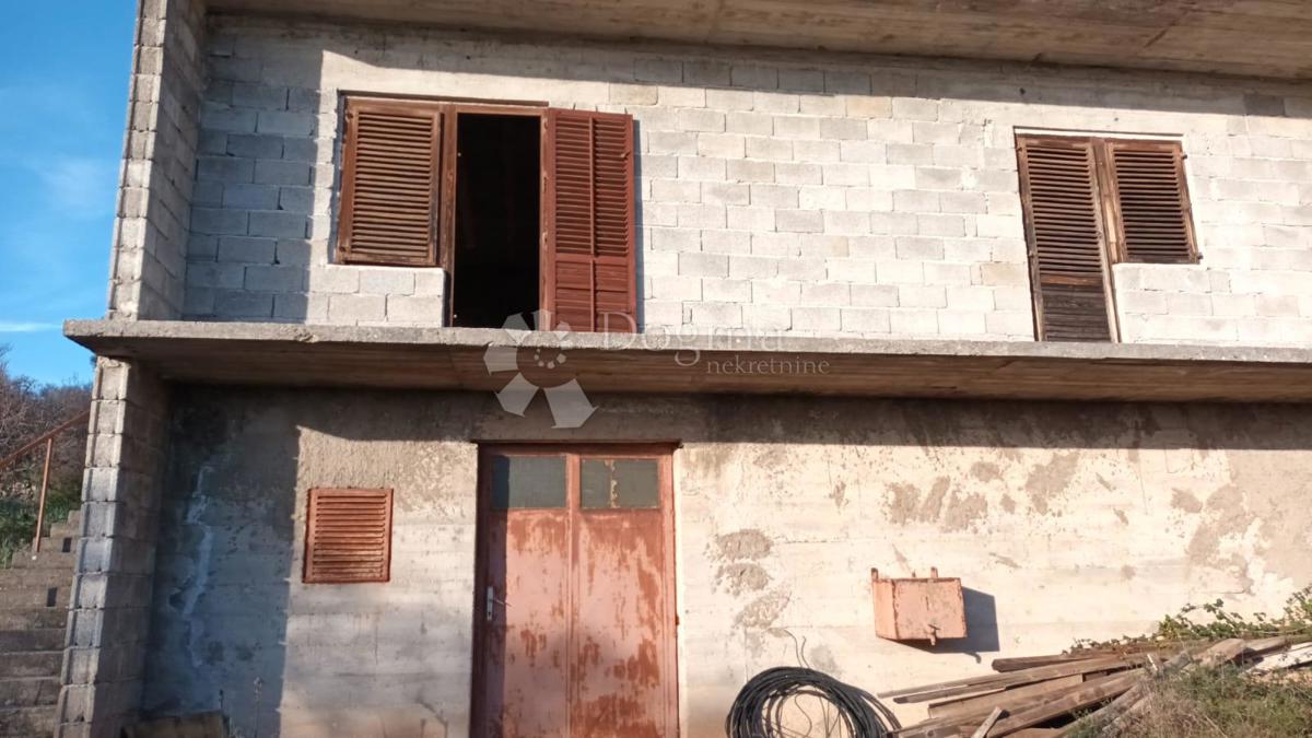 Casa Slivnica, Posedarje, 160m2