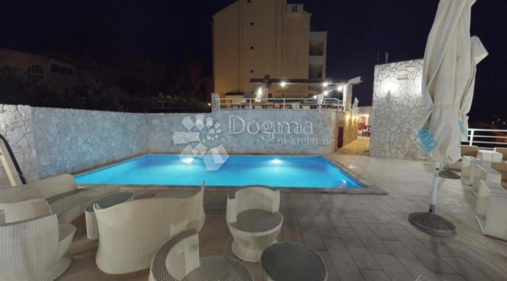 Albergo Pag, 1.500m2