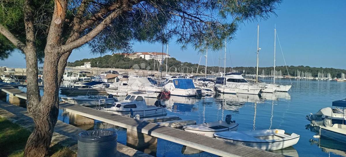 Baia sabbiosa, prima fila al mare