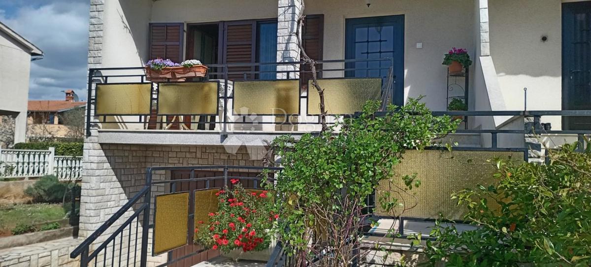 Grande casa a Loborica 