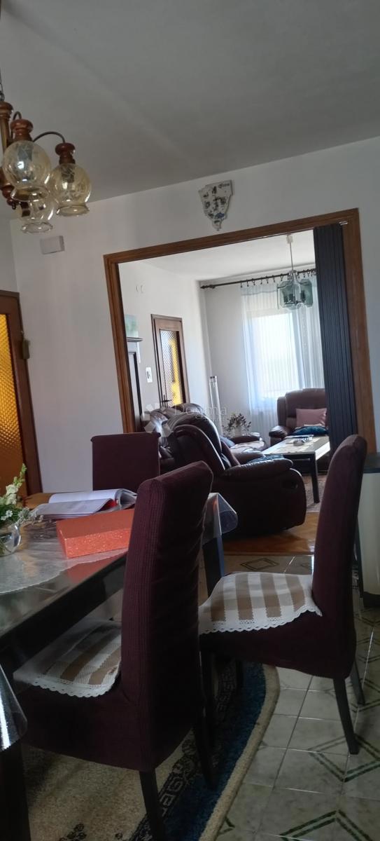 Grande casa a Loborica 