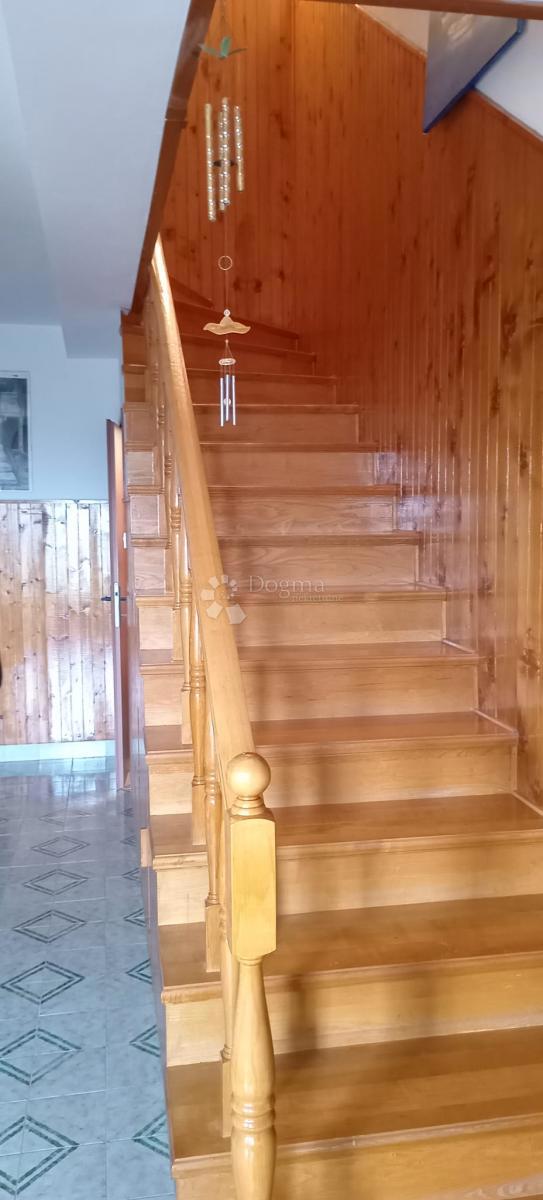 Grande casa a Loborica 