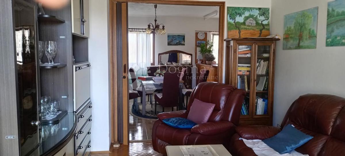 Grande casa a Loborica 