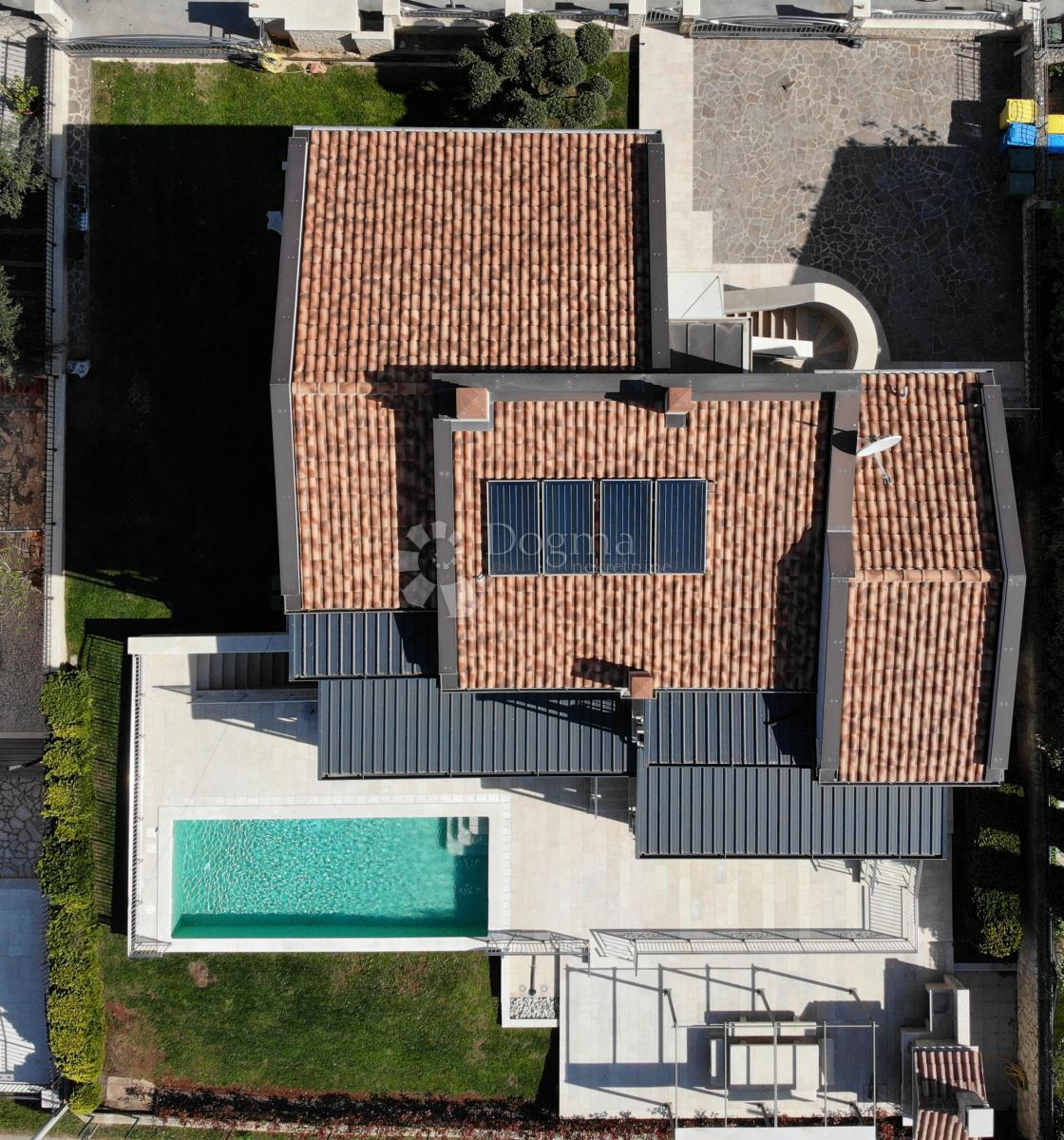 Casa Poreč, 400m2