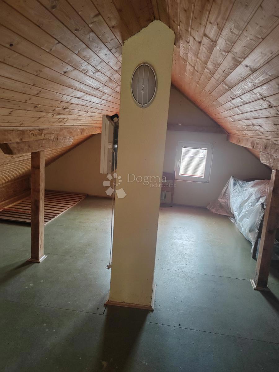 Casa Štikada, Lovinac, 135m2