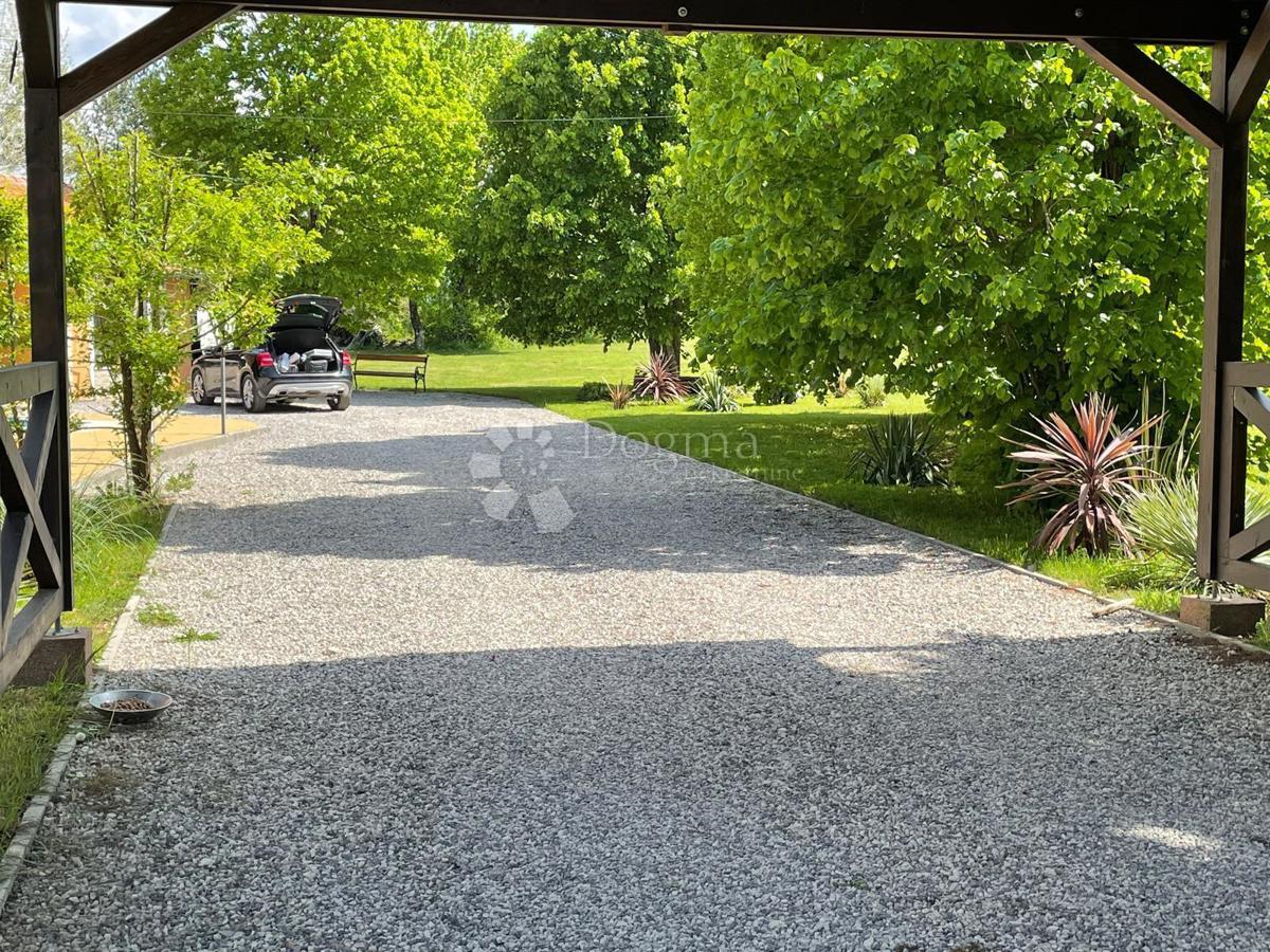 Casa Kruškovac, Gospić - Okolica, 200m2