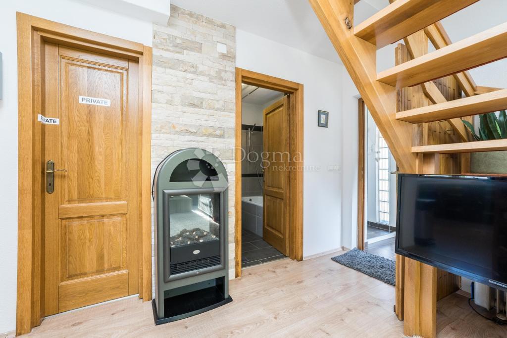 Casa Kruškovac, Gospić - Okolica, 200m2