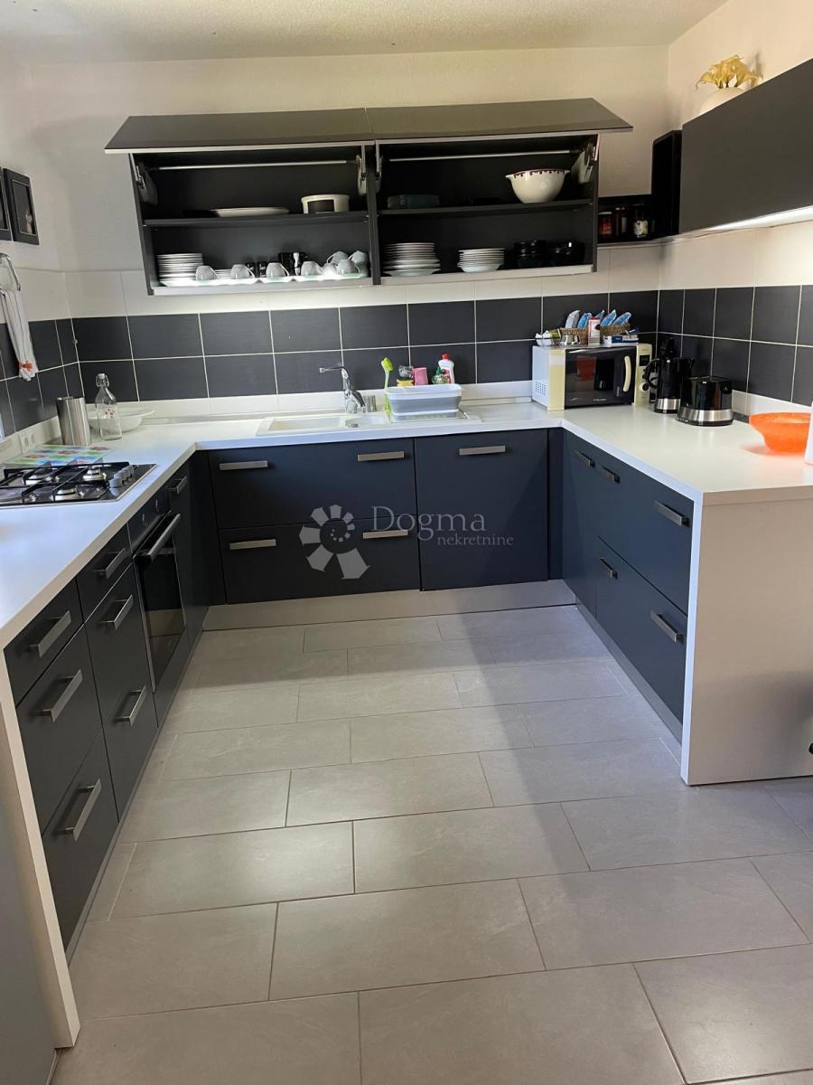 Casa Kruškovac, Gospić - Okolica, 200m2