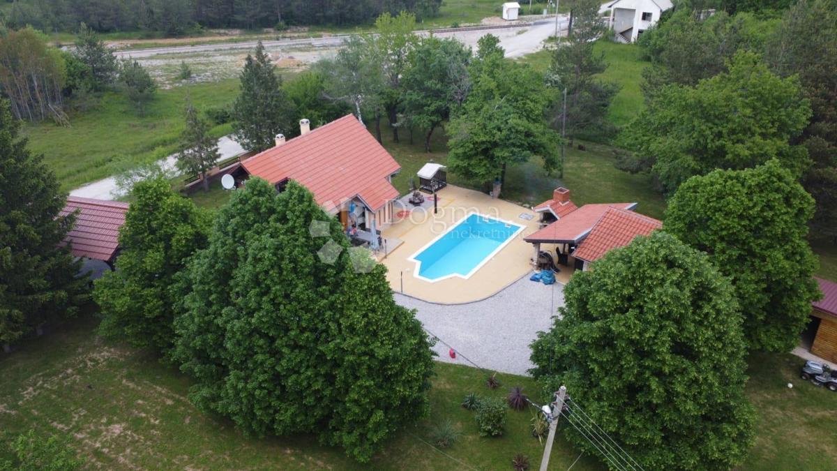 Casa Kruškovac, Gospić - Okolica, 200m2