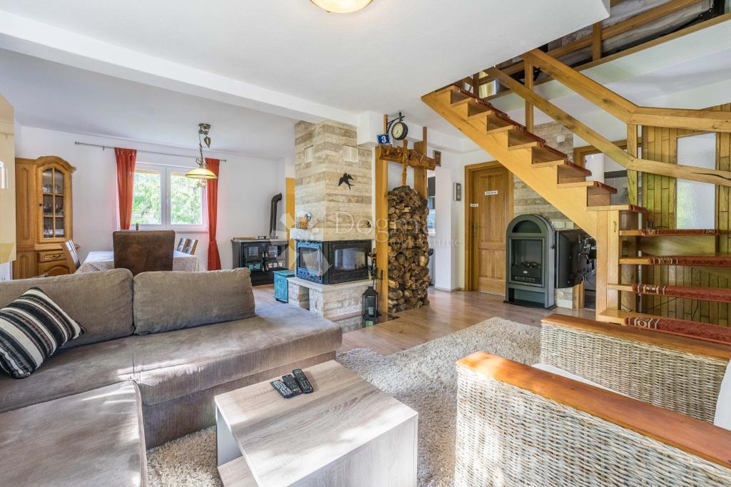 Casa Kruškovac, Gospić - Okolica, 200m2