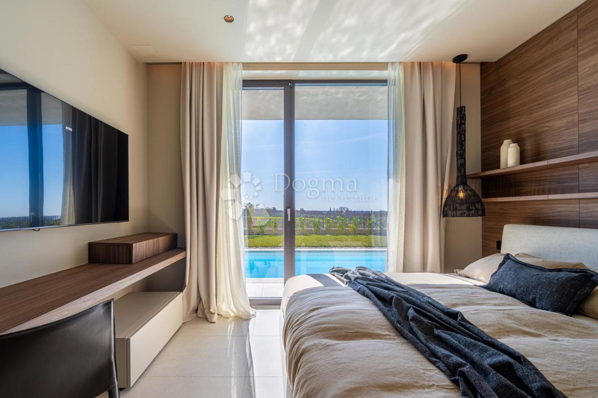 Villa esclusiva smart home, completamente attrezzata, con vista aperta