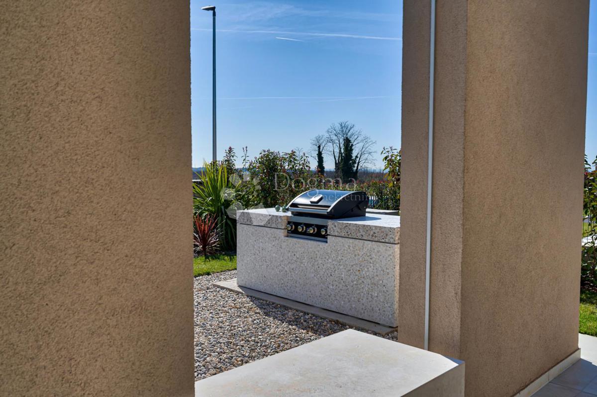 Villa esclusiva smart home, completamente attrezzata, con vista aperta