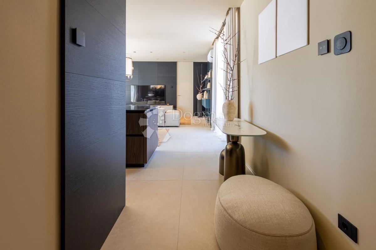 Villa esclusiva smart home, completamente attrezzata, con vista aperta