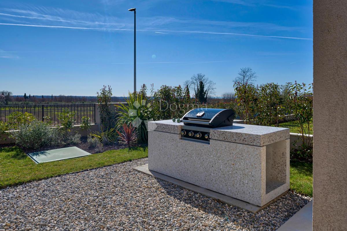 Villa esclusiva smart home, completamente attrezzata, con vista aperta