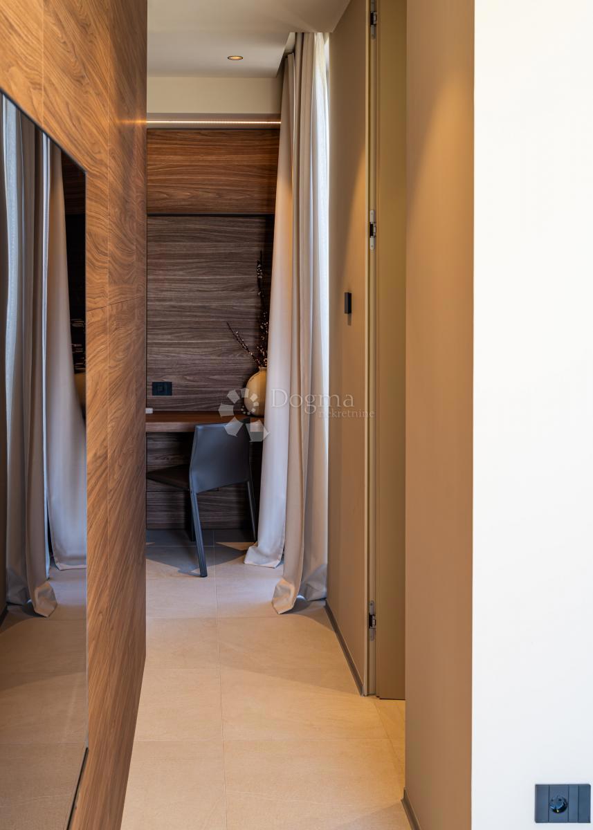 Villa esclusiva smart home, completamente attrezzata, con vista aperta
