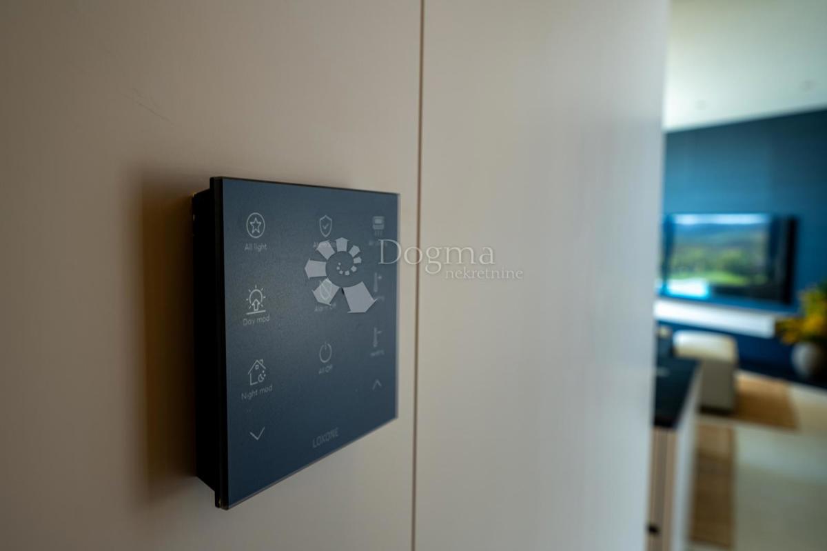Villa esclusiva smart home, completamente attrezzata, con vista aperta
