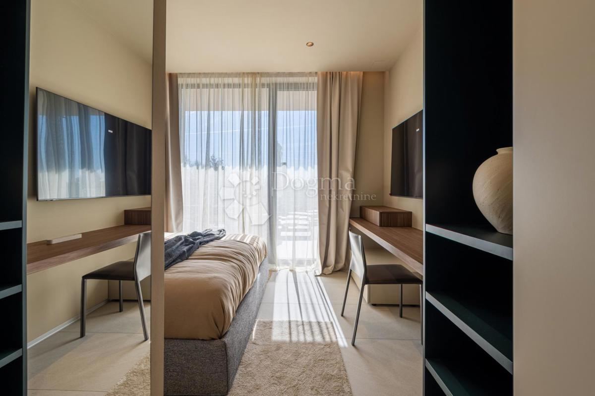 Villa esclusiva smart home, completamente attrezzata, con vista aperta