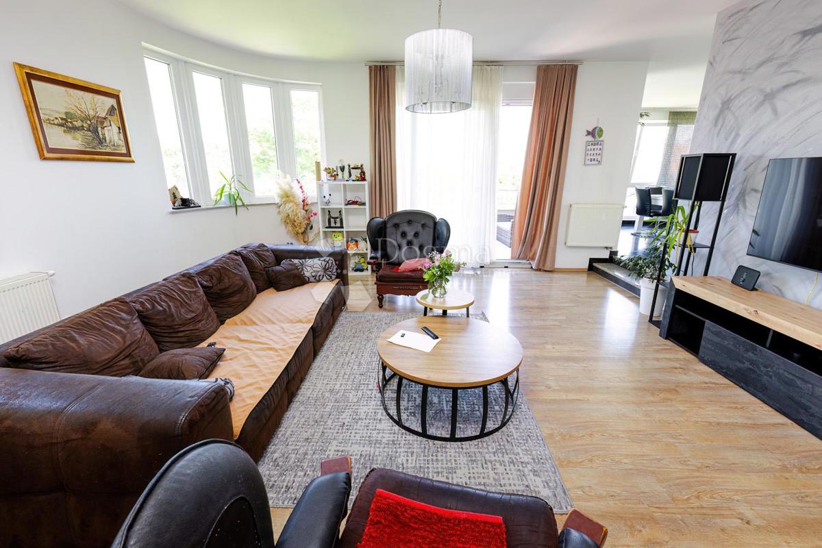 Casa Vrhovčak, Samobor - Okolica, 353,41m2
