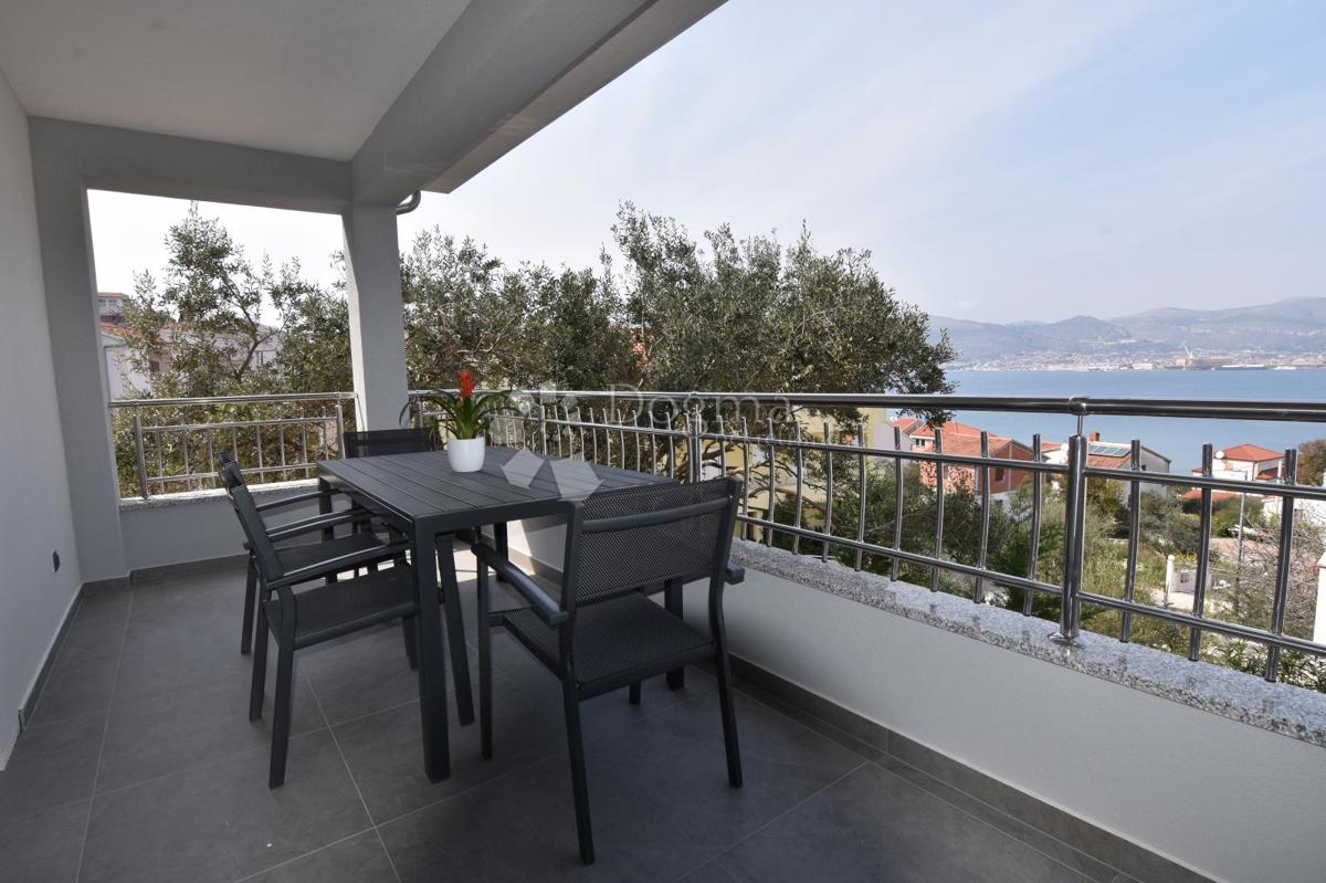 Casa Okrug Gornji, Okrug, 690m2