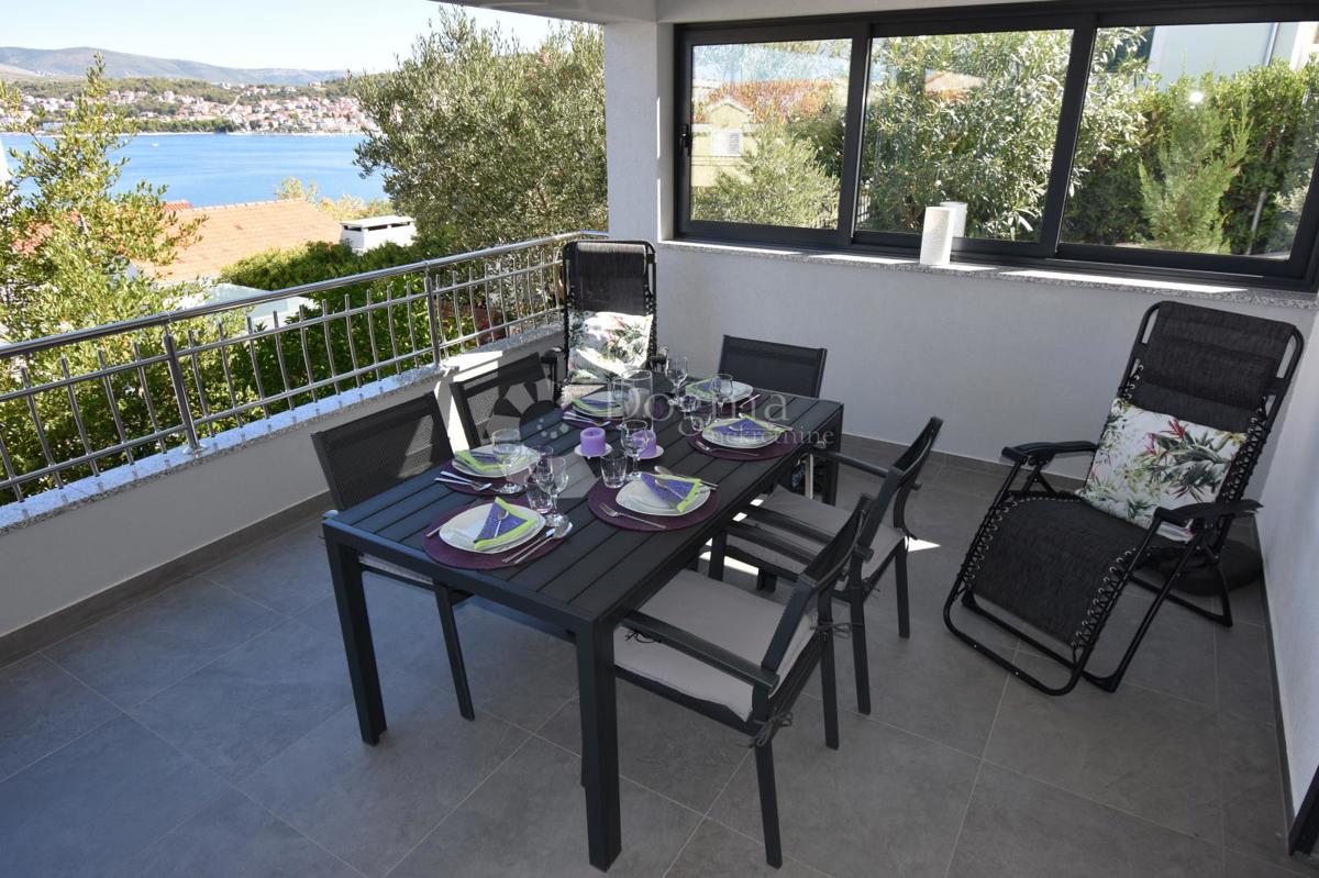 Casa Okrug Gornji, Okrug, 690m2