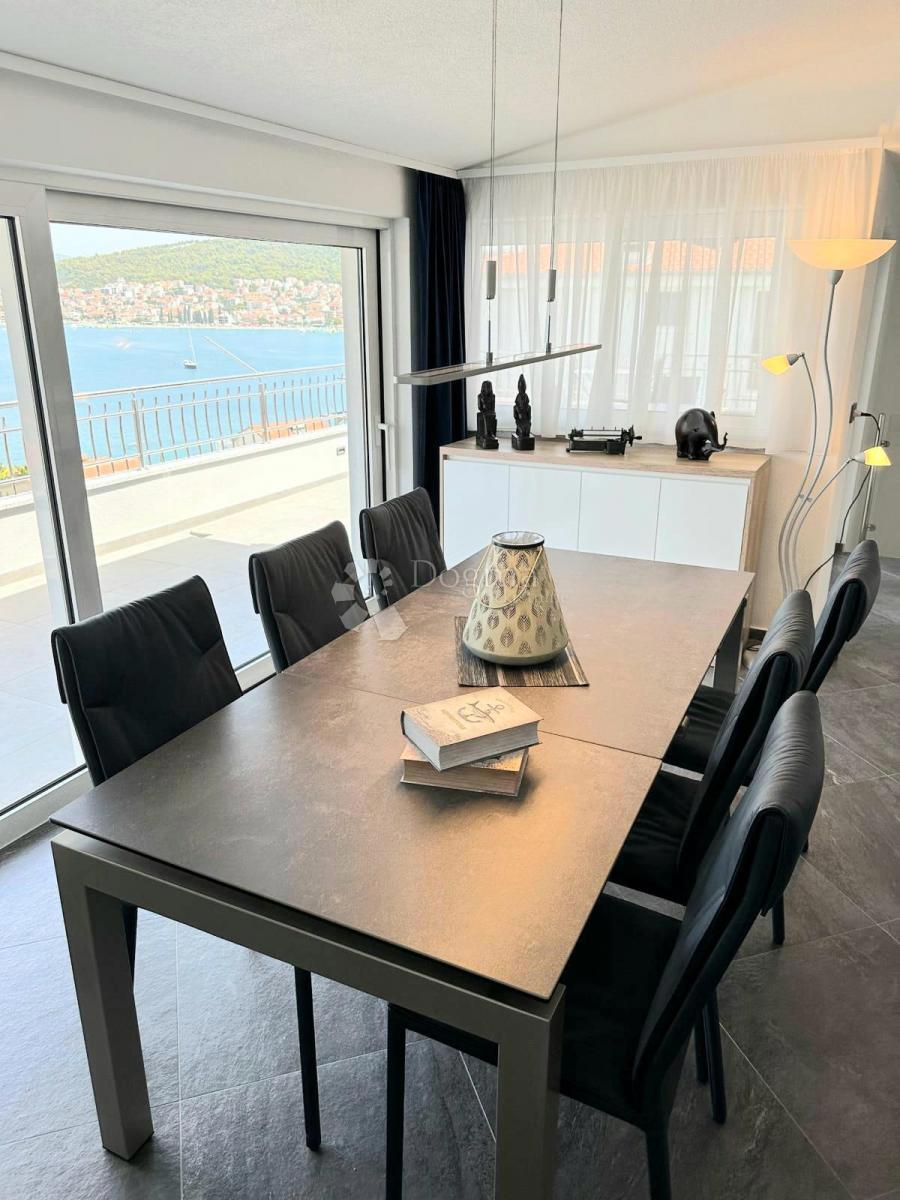 Casa Okrug Gornji, Okrug, 690m2