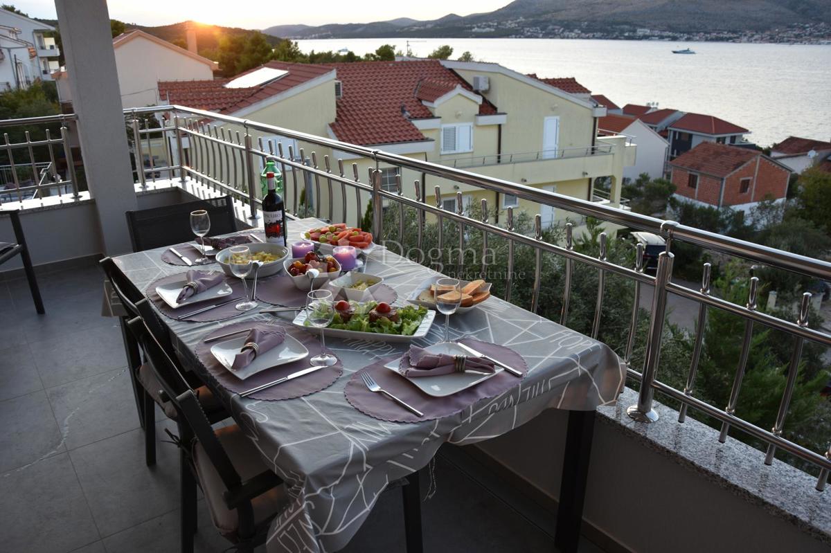 Casa Okrug Gornji, Okrug, 690m2