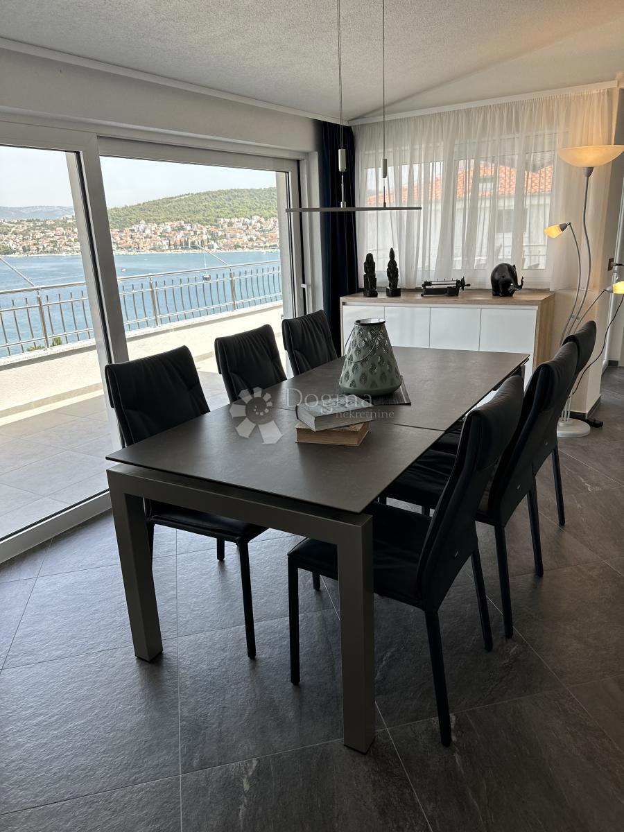 Casa Okrug Gornji, Okrug, 690m2