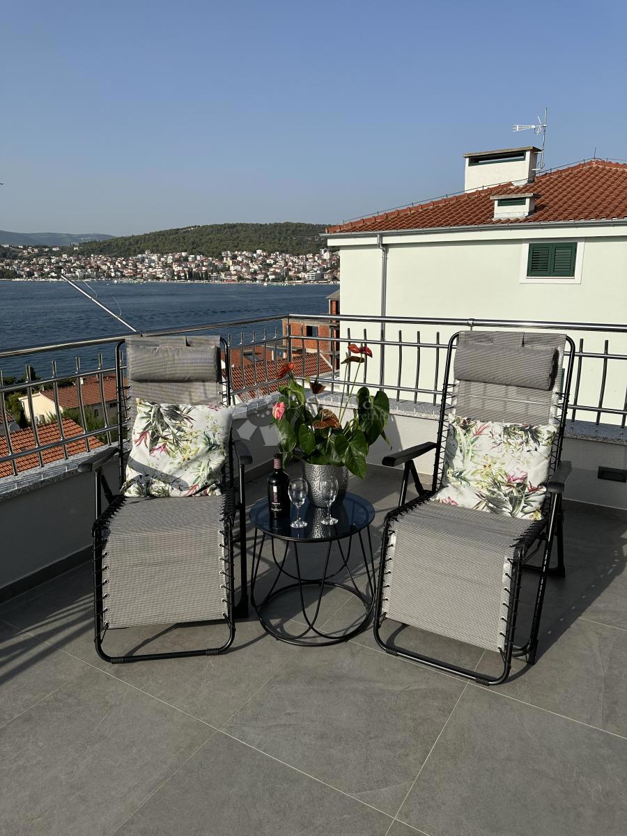 Casa Okrug Gornji, Okrug, 690m2