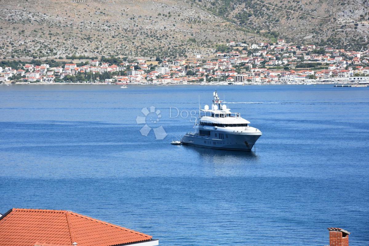 Casa Okrug Gornji, Okrug, 690m2