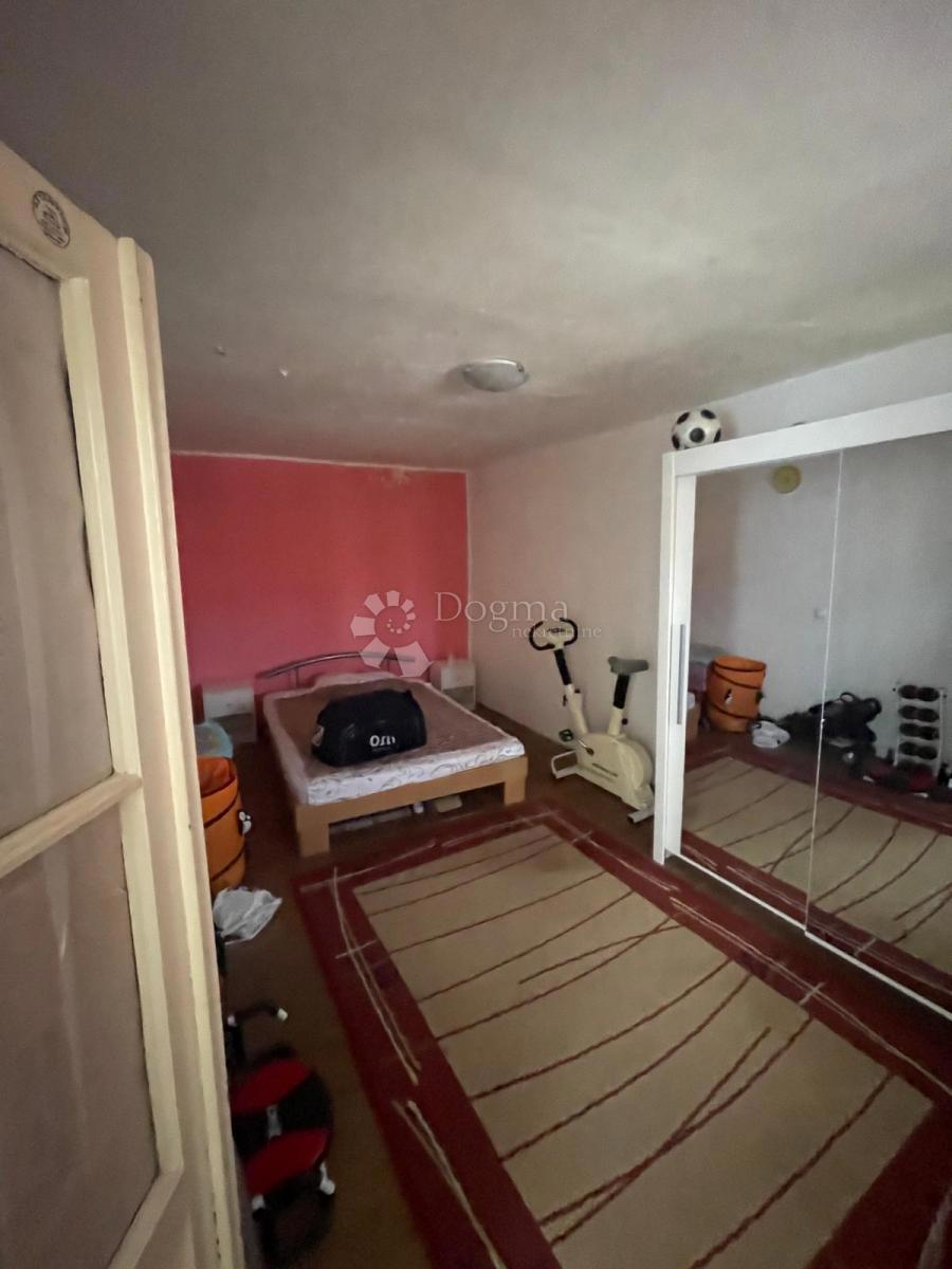 Casa Grad, Šibenik, 180,93m2