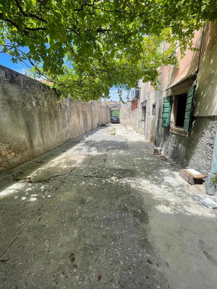 Casa Grad, Šibenik, 180,93m2