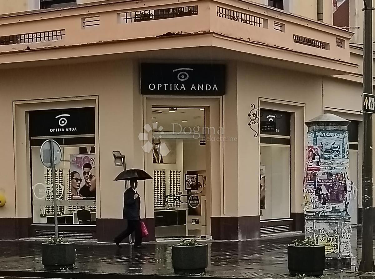 Locale commerciale Centar, Slavonski Brod, 108m2