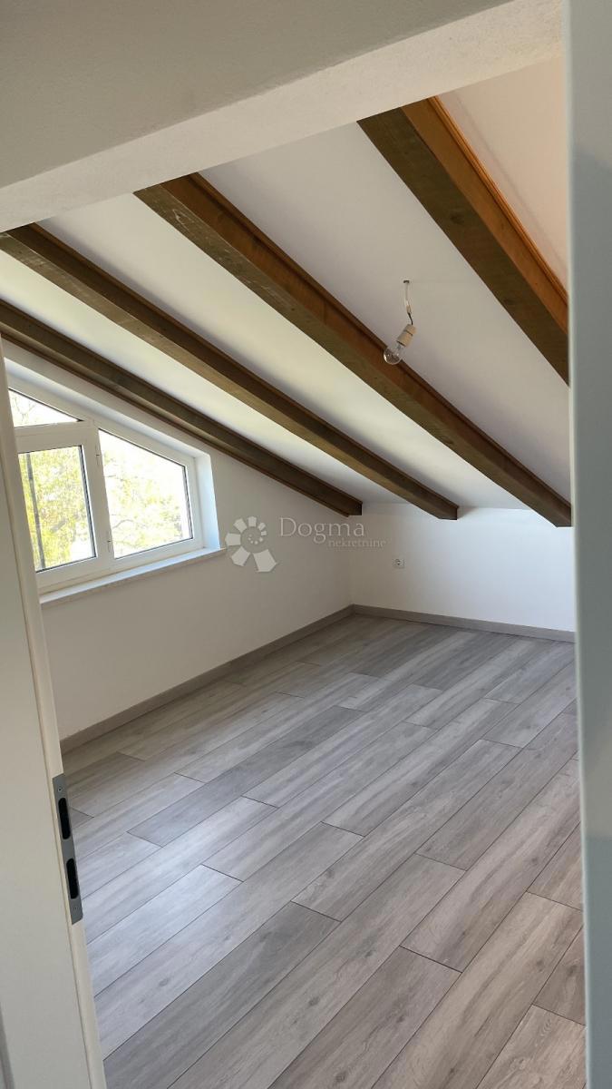 Appartamento Lumbarda, 112m2