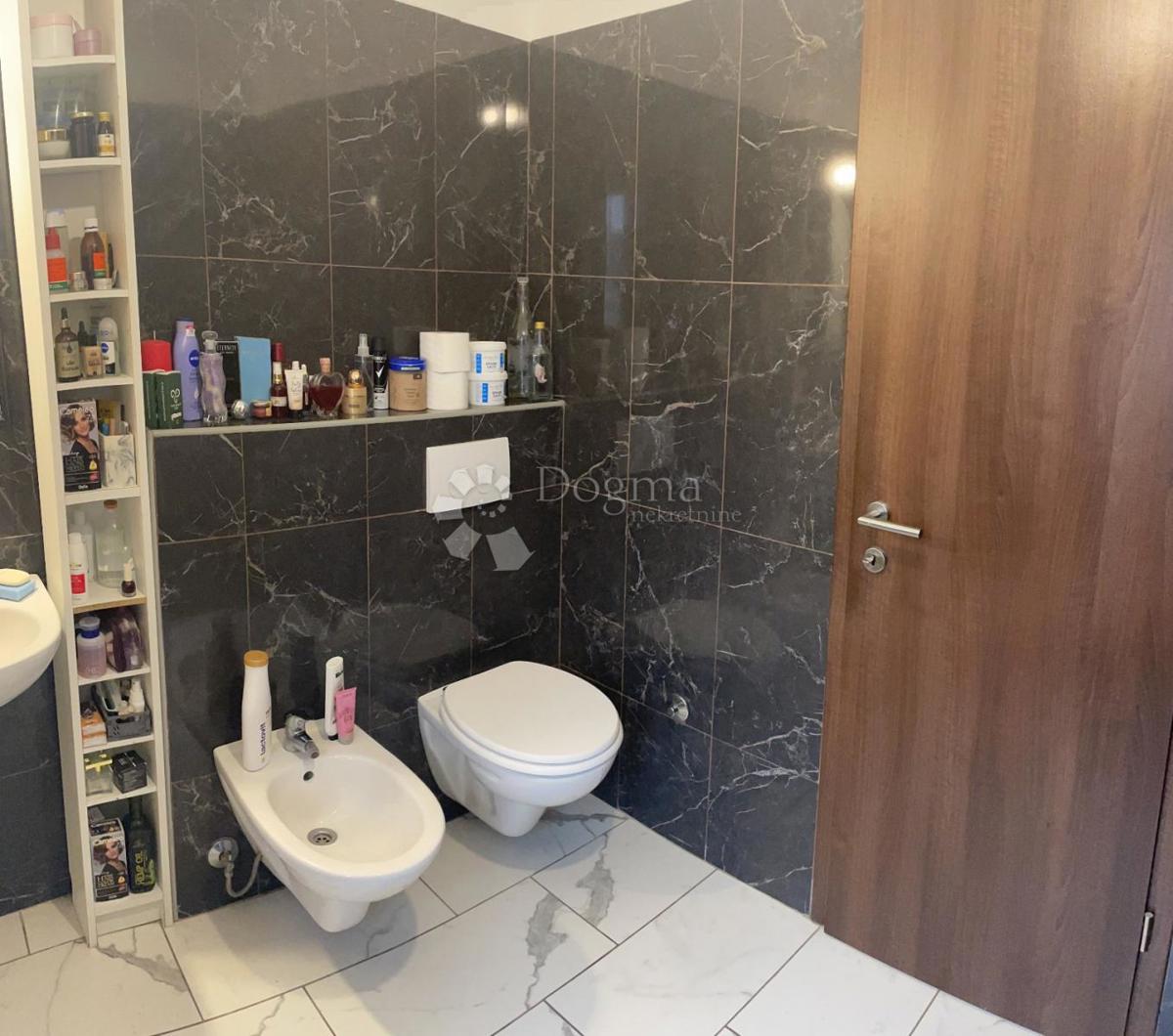 Appartamento Lumbarda, 112m2