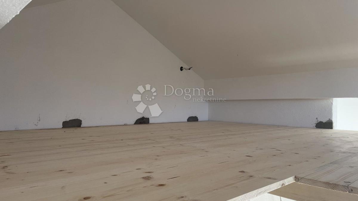 Appartamento Lumbarda, 112m2