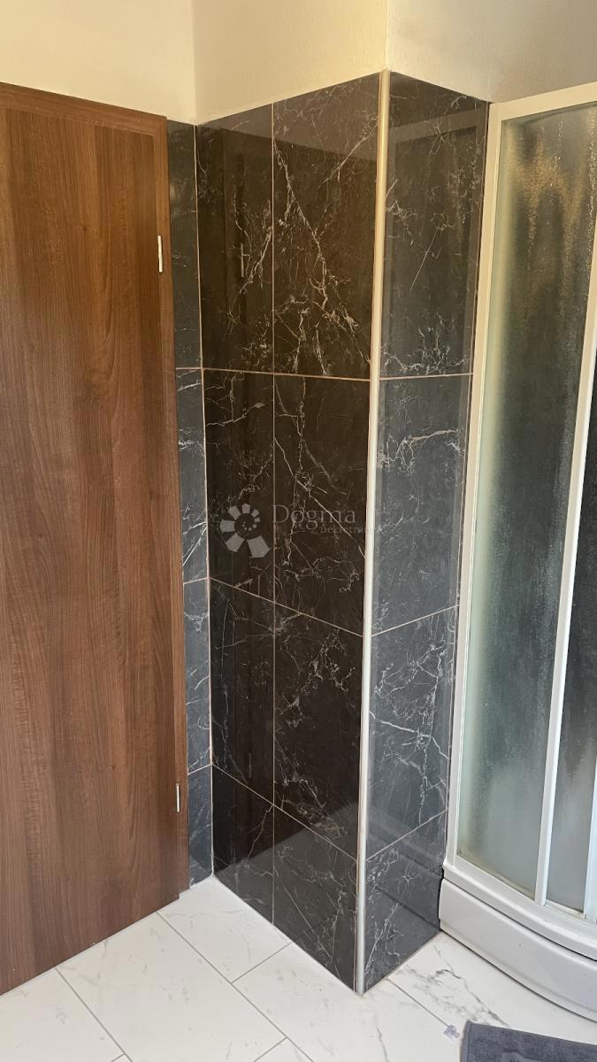 Appartamento Lumbarda, 112m2